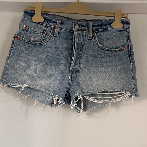 Levi's special edition LOVE (Pride) jean shorts - Picture 5 of 8